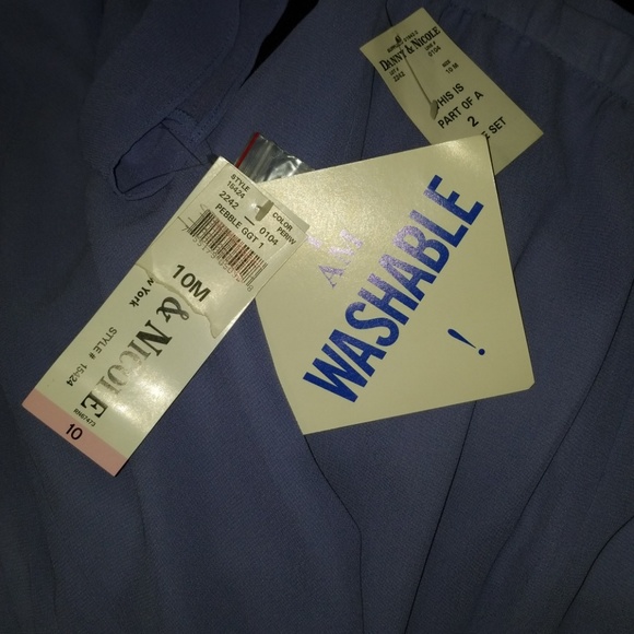 $5 ITEM. Lavender maxi skirt and top - Picture 7 of 8